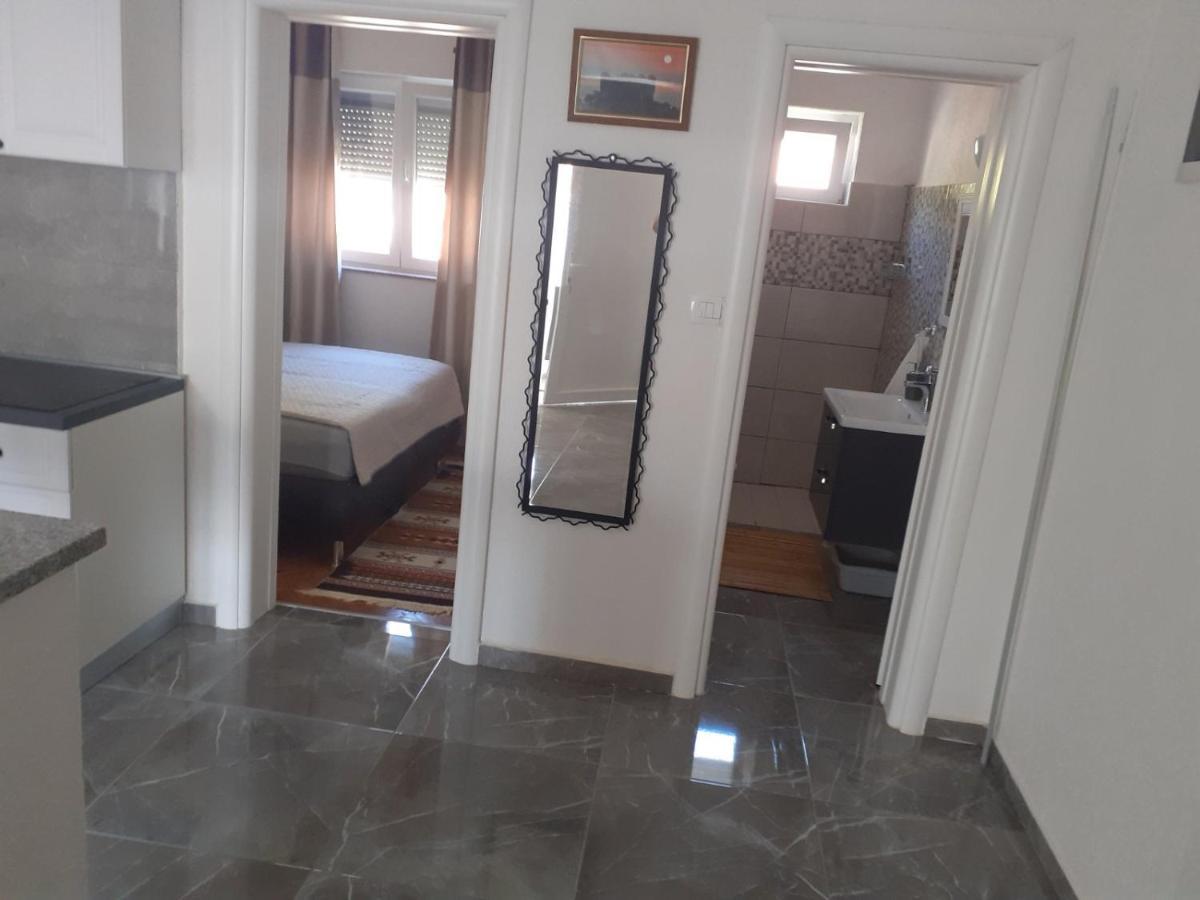 Pavel, Studio Apartman Privlaka  Exterior foto